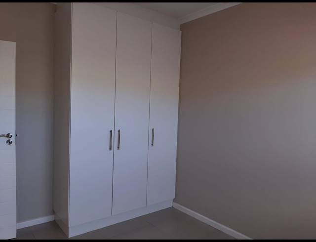 3 BEDROOM TOWNHOUSE RENTED IN LORRAINE